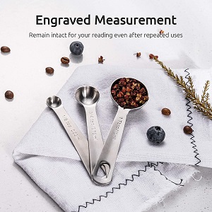 Engraved measurements on handles of stainless steel measuring spoons. Long handles on spoons with handy hanging hook. Set of 9 measuring spoons. 